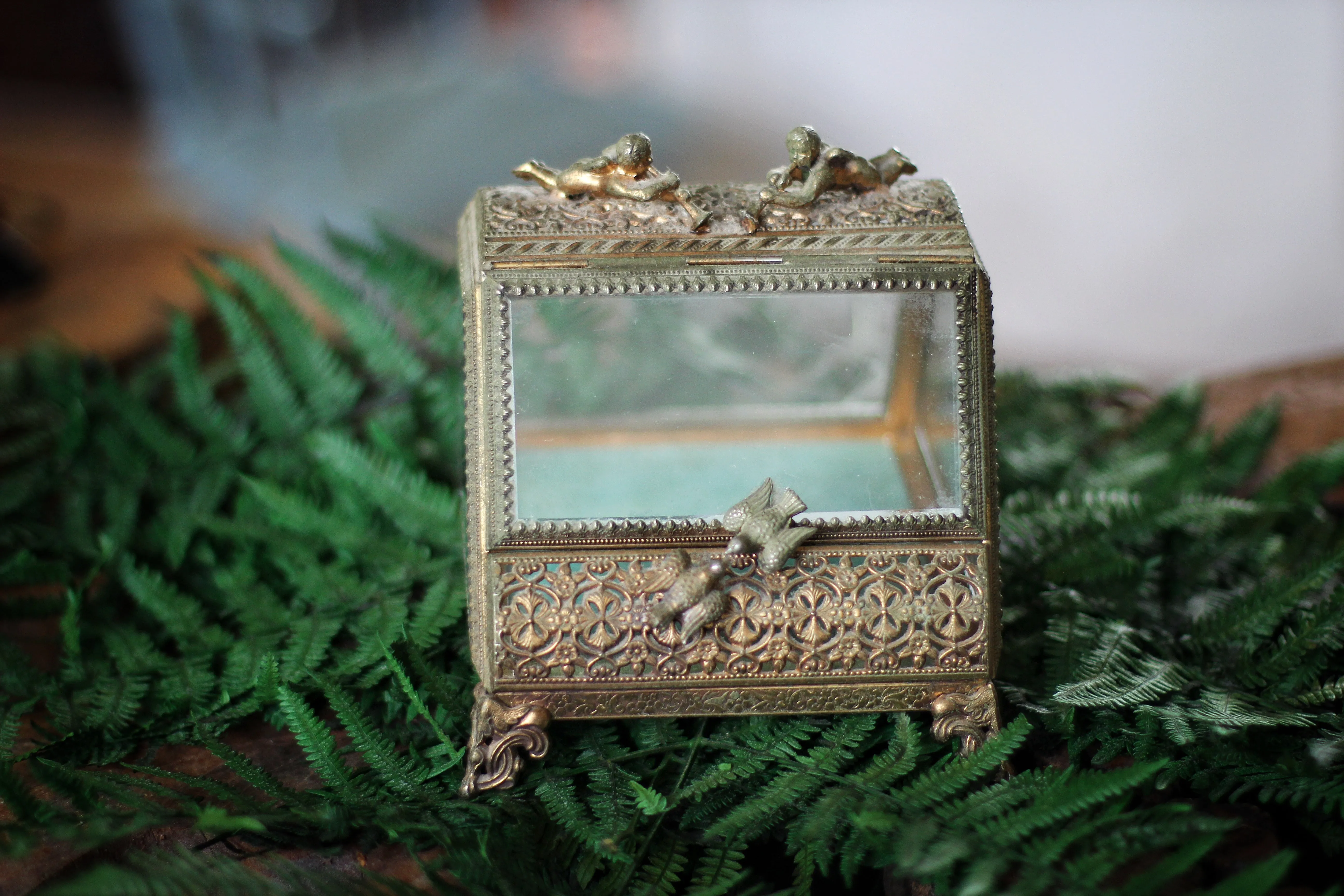 Antique Doves & Angeles Turquoise Jewelry Box