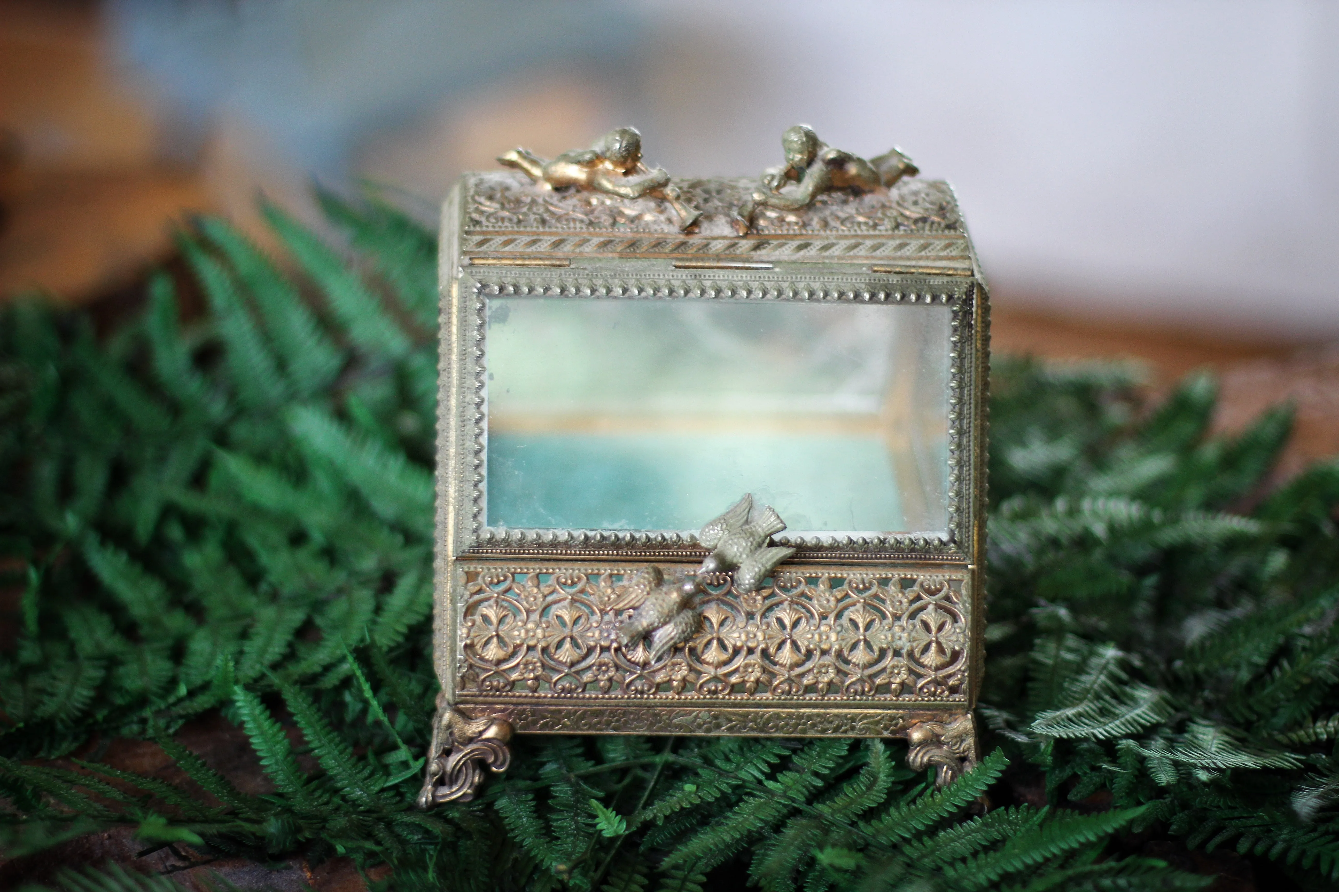 Antique Doves & Angeles Turquoise Jewelry Box