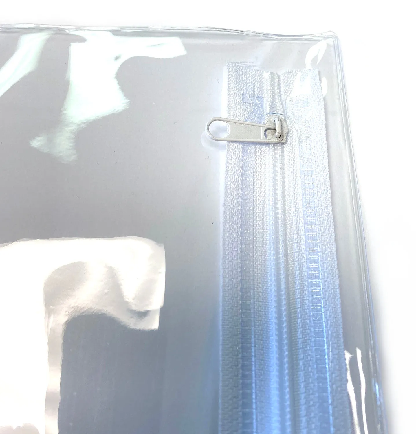 Binder Bag - Clear Plastic With Standard 3 Hole Punch And Zipper