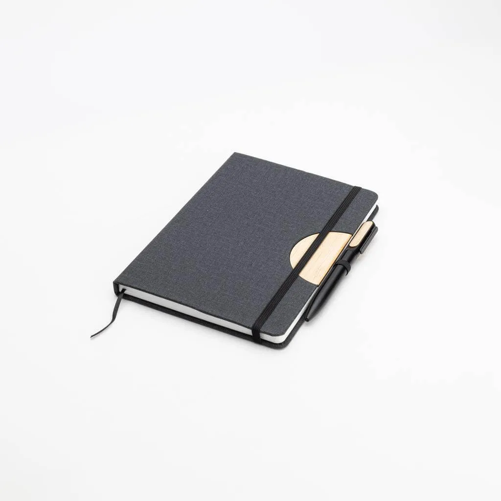 GSEN 682 - BUNDE - Set of A5 Notebook and Pen with Bamboo Element