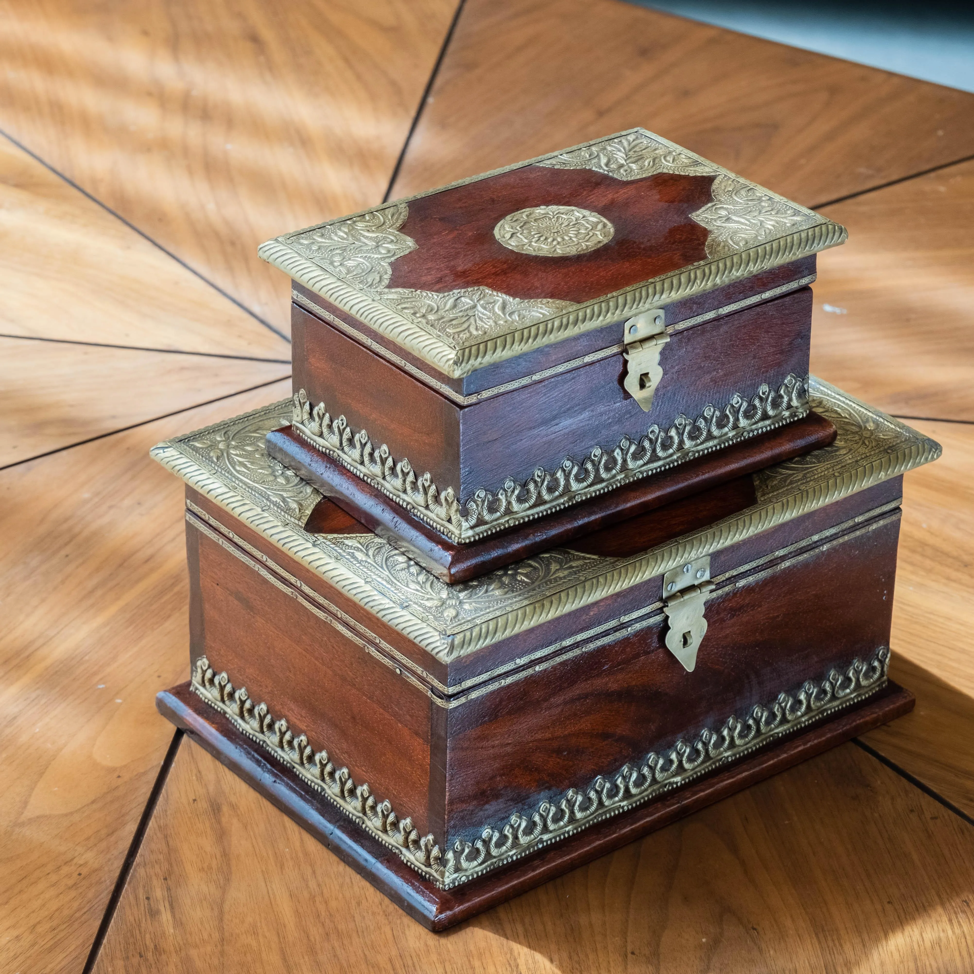 Handcrafted Wooden Box Set of 2 pcs with Brass Fittings: Artisanal Elegance