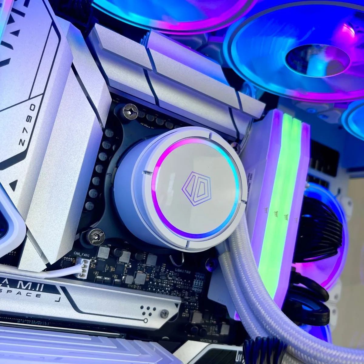 IGaming Ryzen 5/7 9700x | RTX 4060-4070 Ti Super | 32GB DDR5 Polar