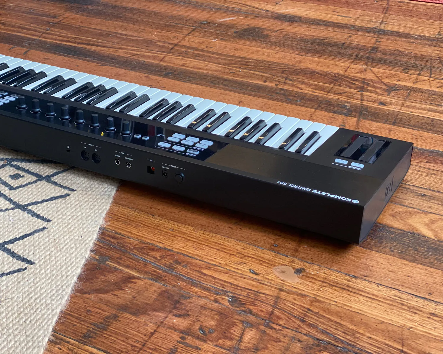 Native Instruments Komplete Kontrol S61 MK1