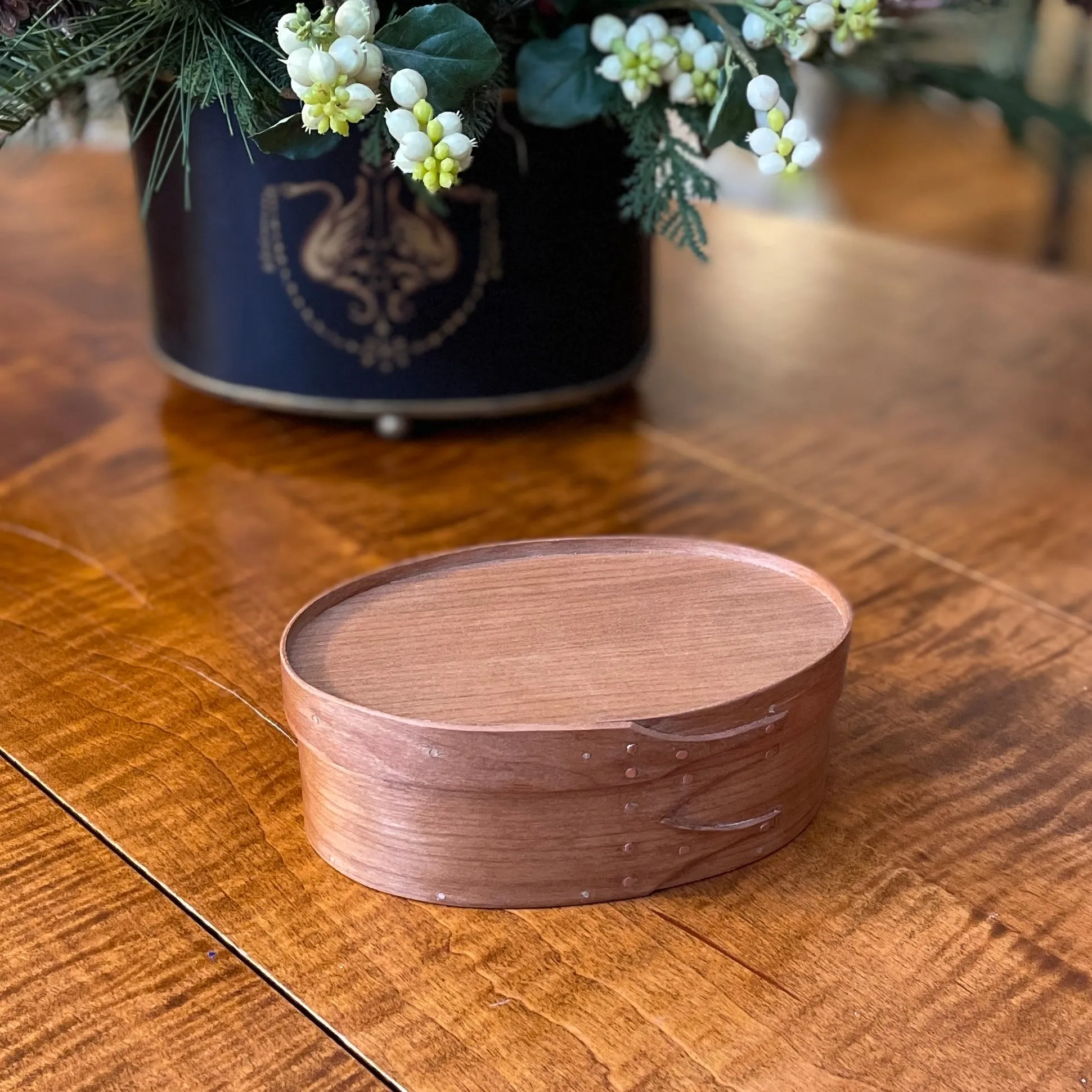 Suffolk Shaker Shop | Oval #2 Box Cherry with Recessed Lid