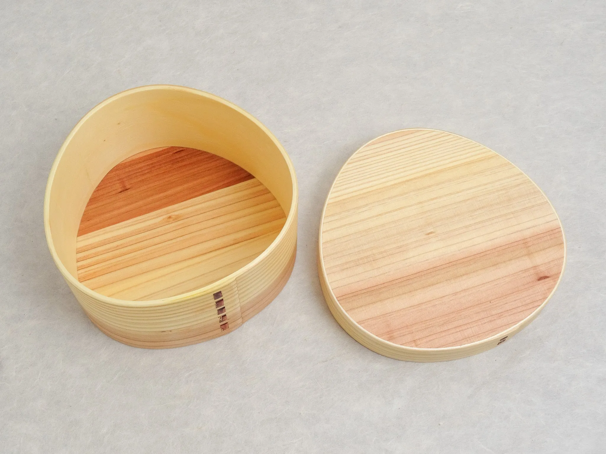 SUGI WOOD BENTO BOX / WOODEN LUNCH BOX (CIRCLE)