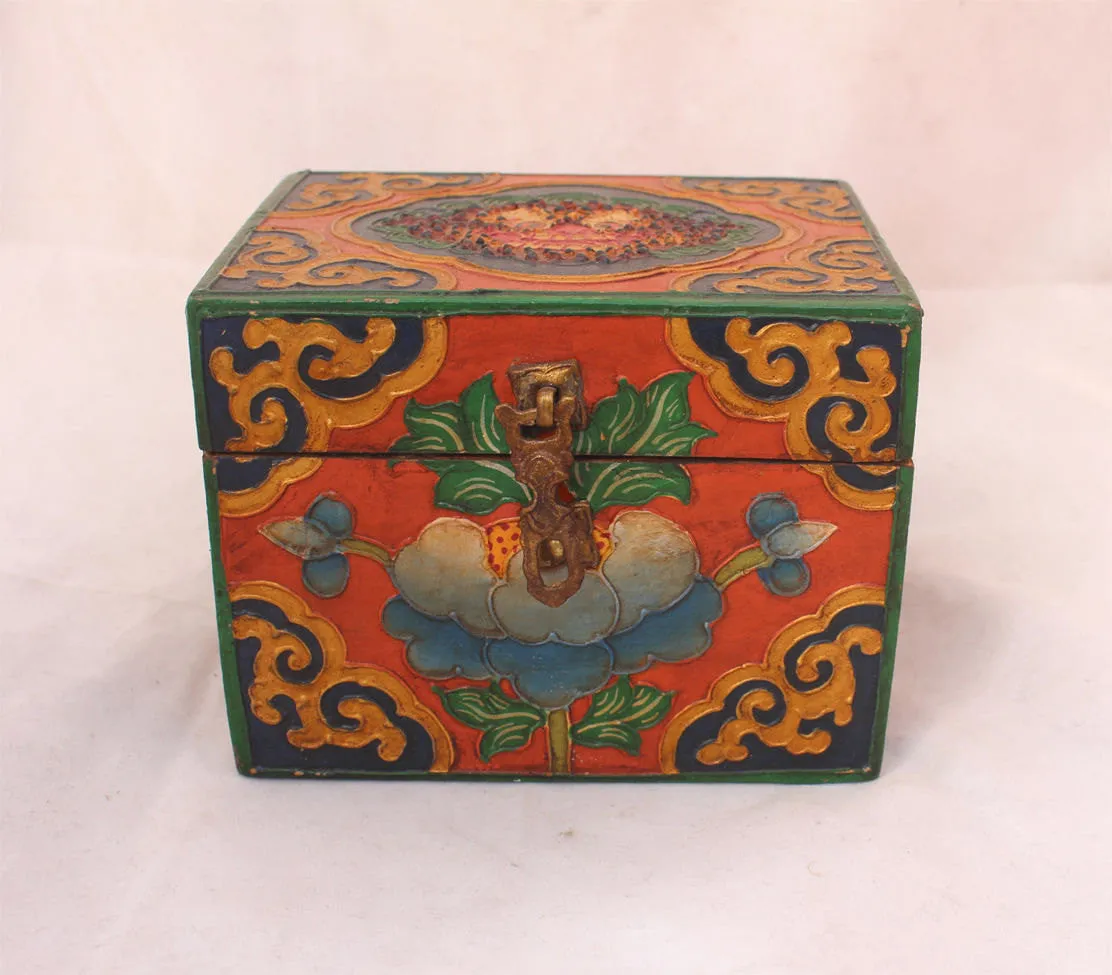 Tibetan Lucky Symbols Conch Decorative Wooden Box