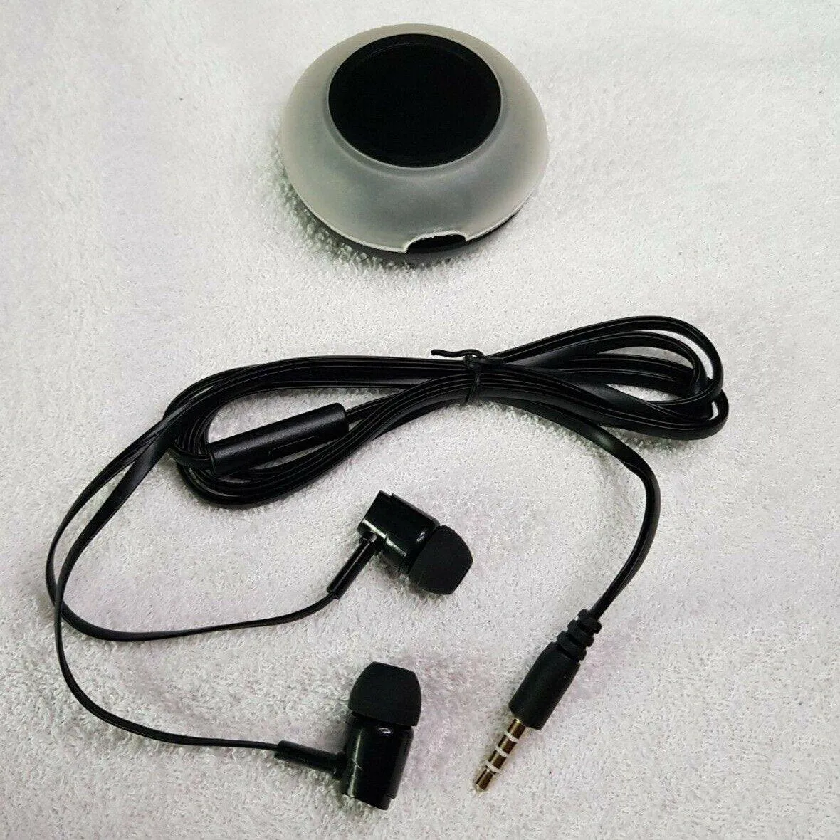 Wired Stereo Earphones/Earbuds with Mic & Call Button for most Android Phones